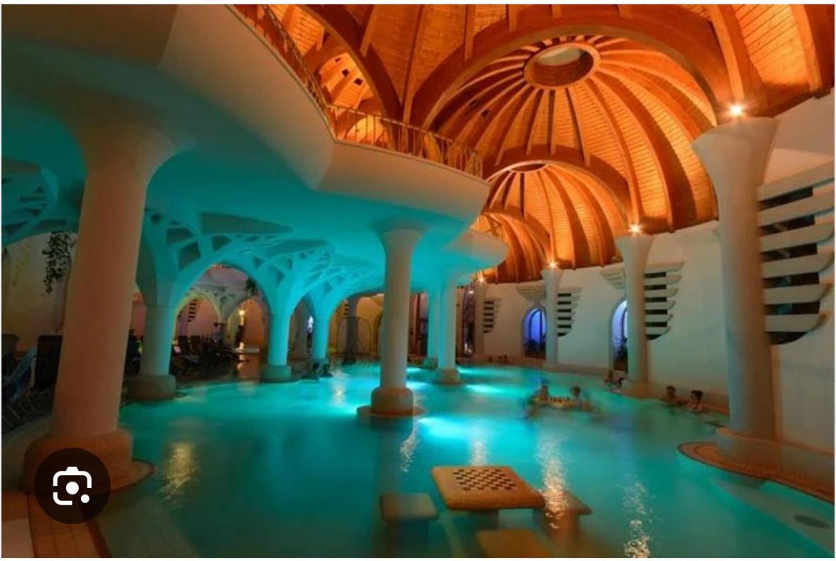 Pensiunea Schwartzy Hotel Mako Bagian luar foto